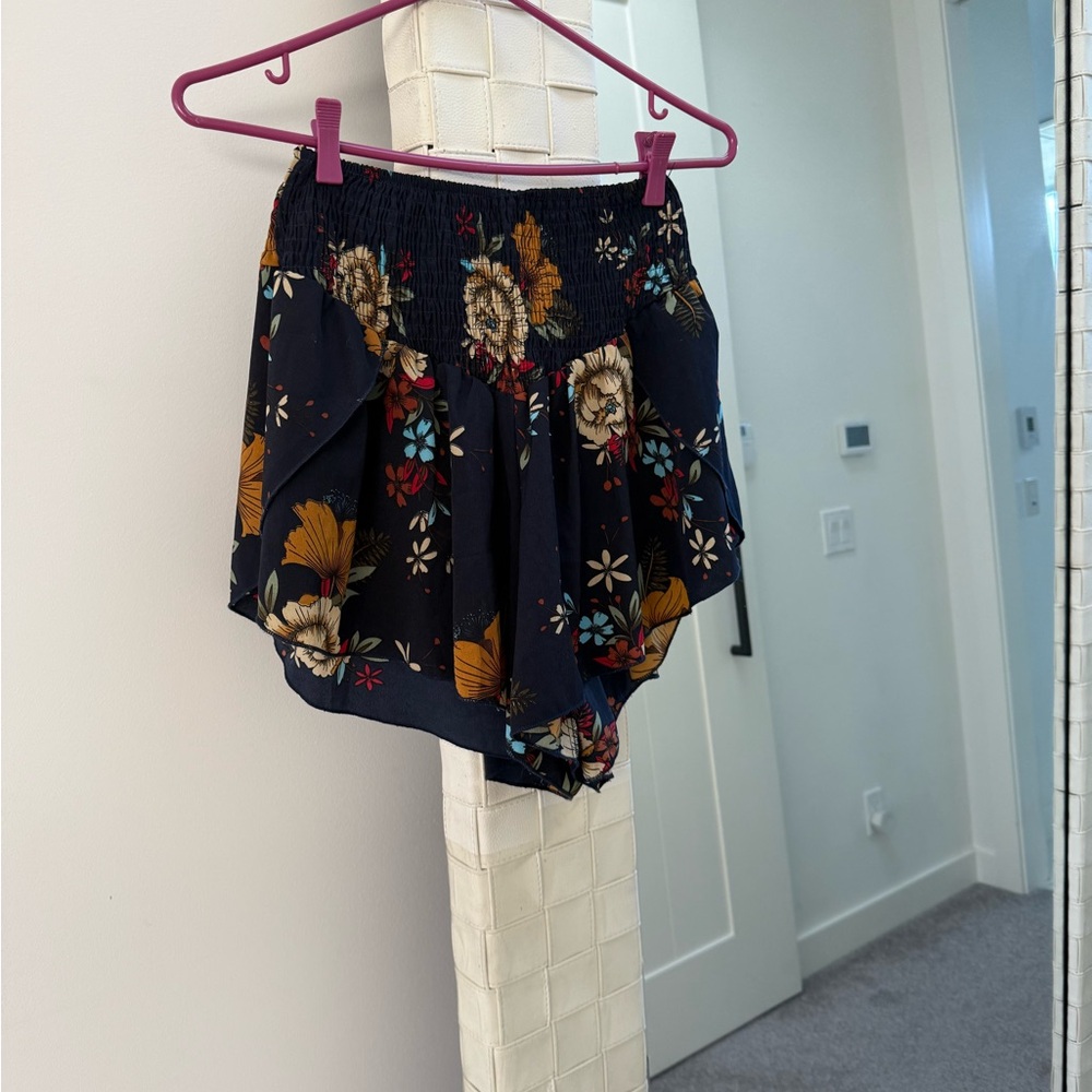 Blue Asymmetrical Bubble Shorts for Casual Wear